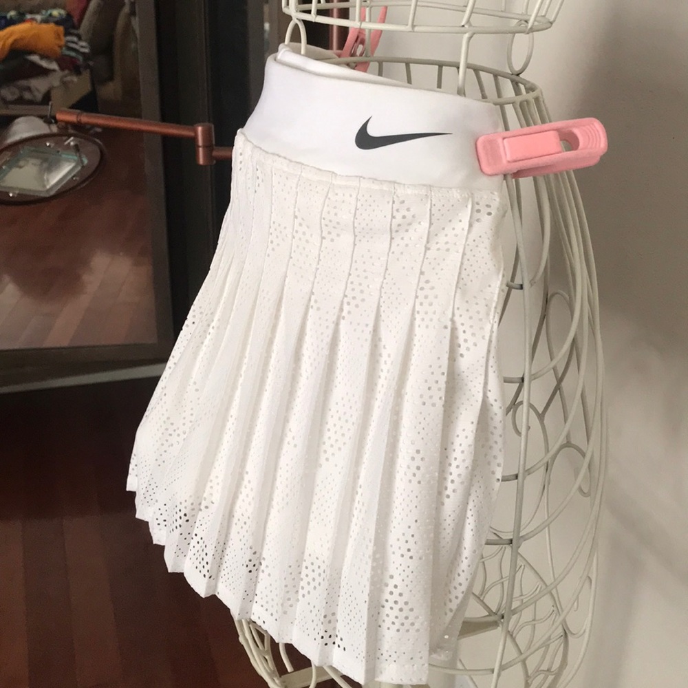 Nike. Flash $33 - Picture 2 of 5